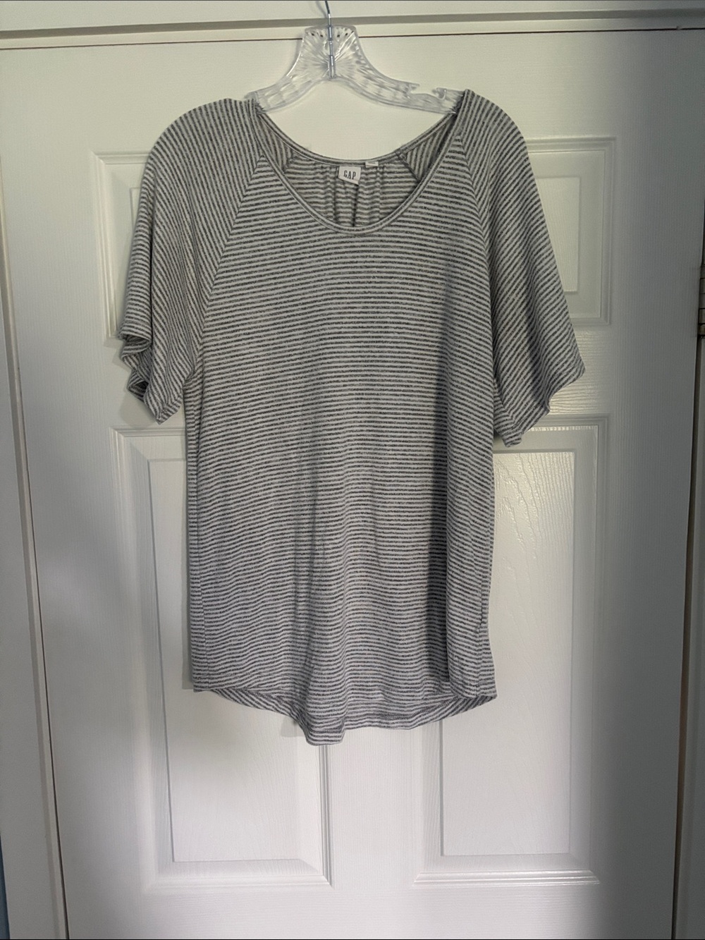 GAP Gray and White Striped Short Sleeve Tee